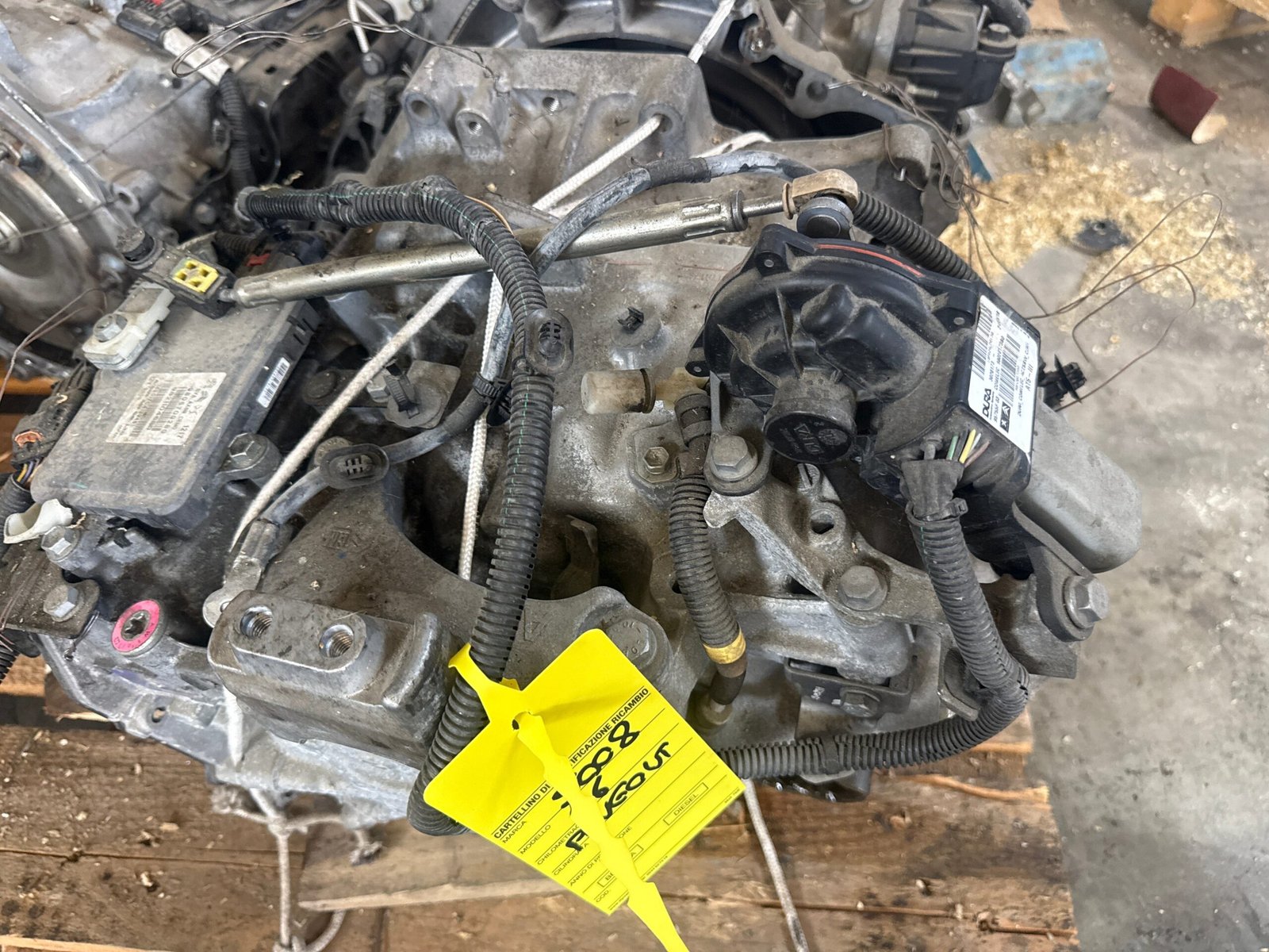 Cambio automatico Aisin TF-71SC Peugeot 5008 1.6 HDI con 171000 km Cambio automatico Aisin TF-71SC Peugeot 5008 1.6 HDI con 171000 km
